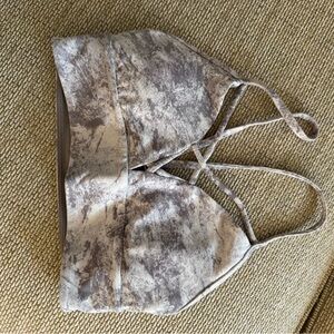 Lululemon Free To Be Wild Bra Size 6